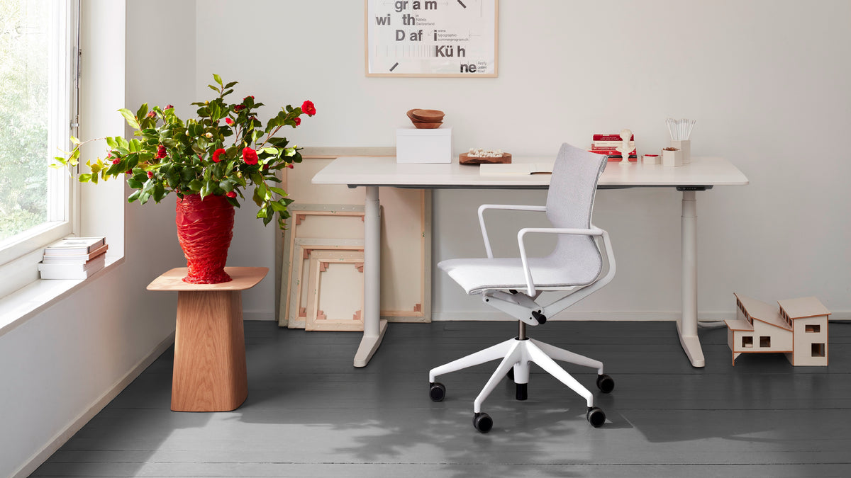 Vitra社 デザインチェア オレンジ【テレワークに最適です】 Vitra社 デザインチェア オレンジ【テレワークに最適です】