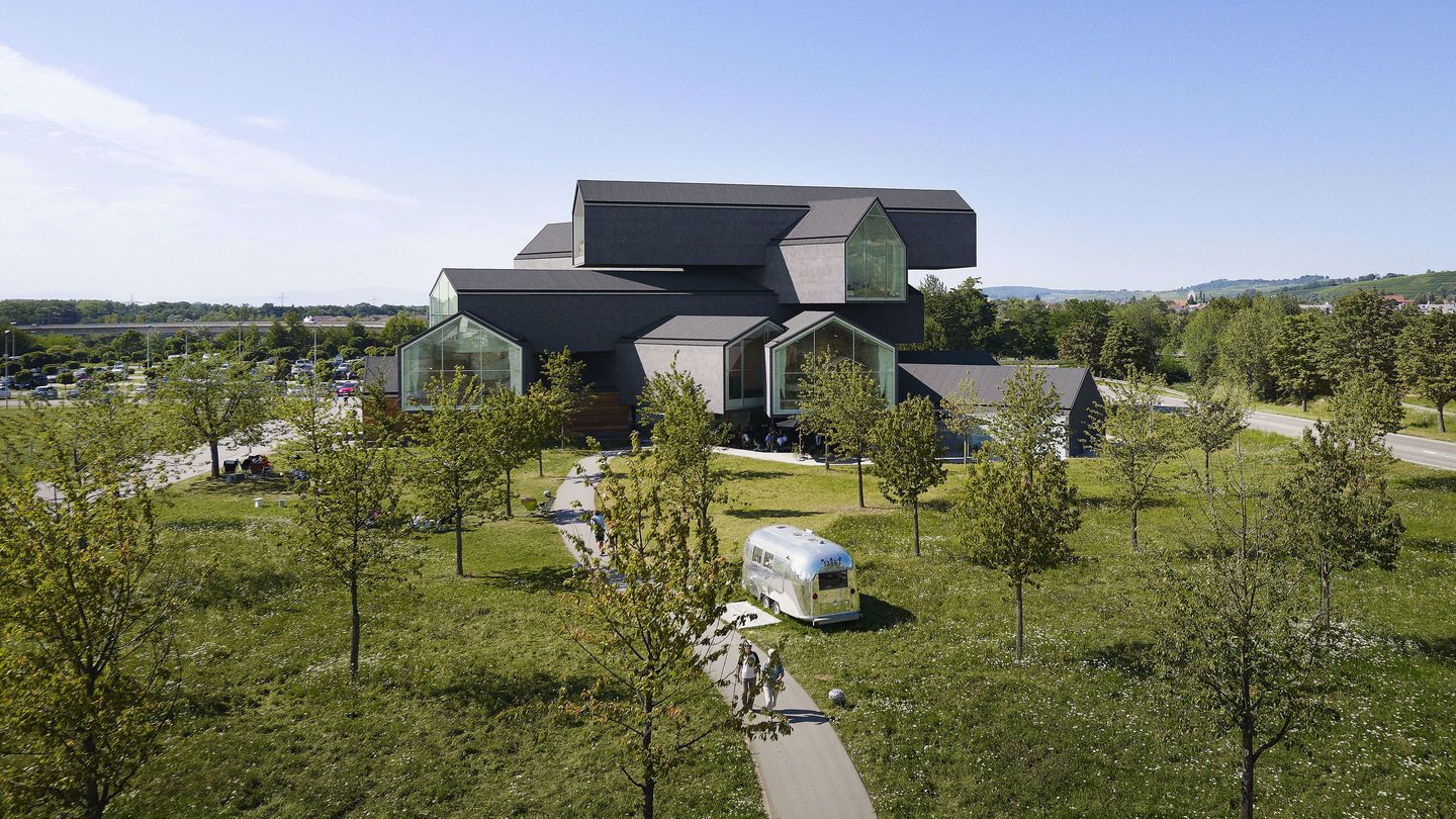 THE VITRA CAMPUS 建築デザイン Vitra Campus: A Beacon of Architectural Innovation and Design