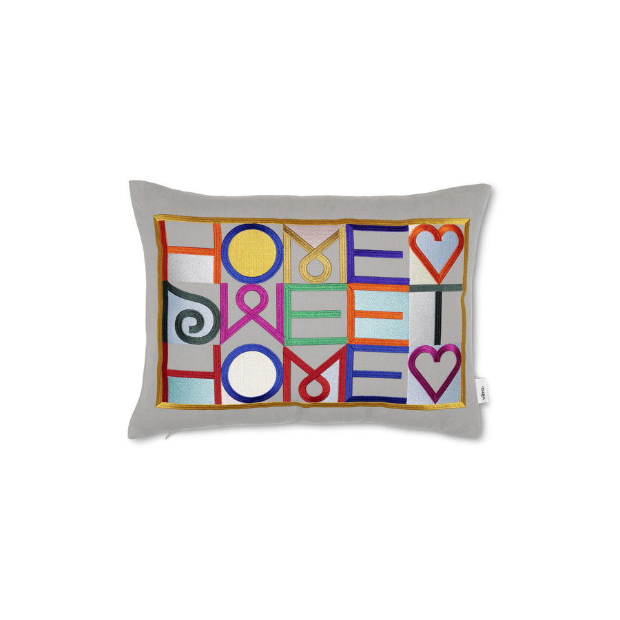 エンブロイダリー ピロー ホーム スイート ホーム ライトグレー Vitra